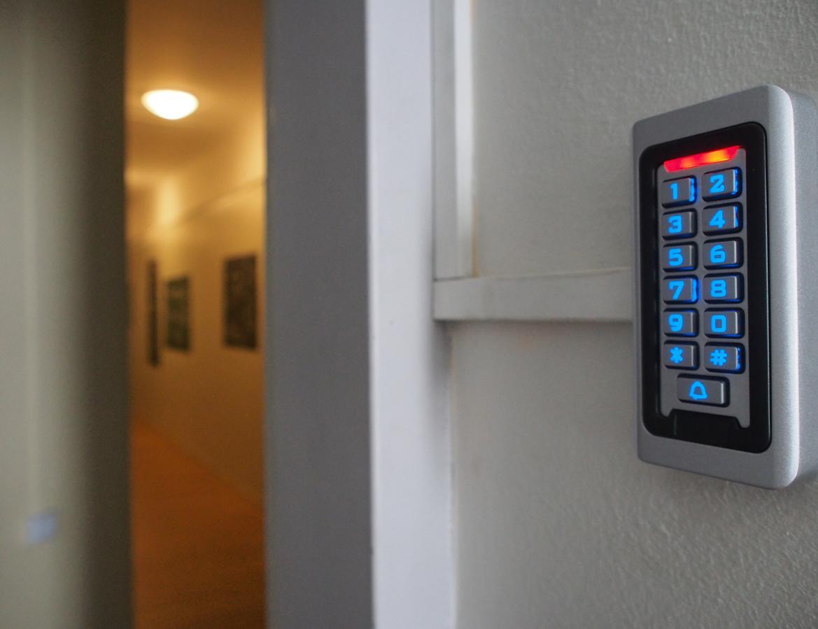 Amber Private Rooms Riga Exterior foto